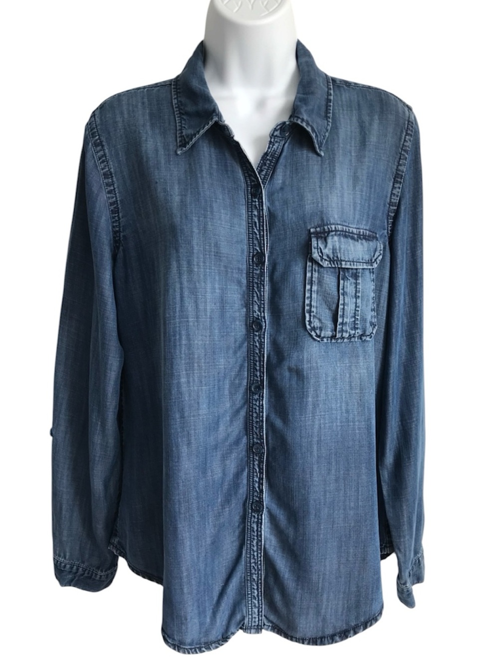Coldwater Creek Women’s M 8-10 Classic Blue Lyocell Button-Down Denim Shirt EUC